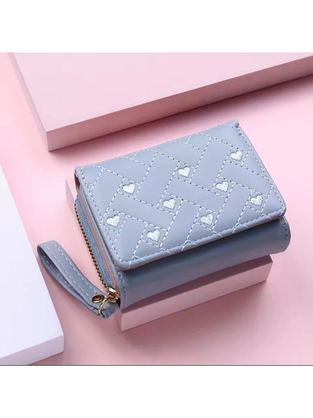NWOT Elegant Blue Heart Embroidered Quilted Women's Wallet